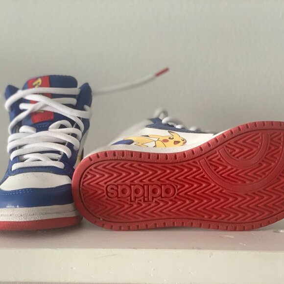 Brand  new kids picachu adidas sneakers 11 boy - Picture 3 of 3